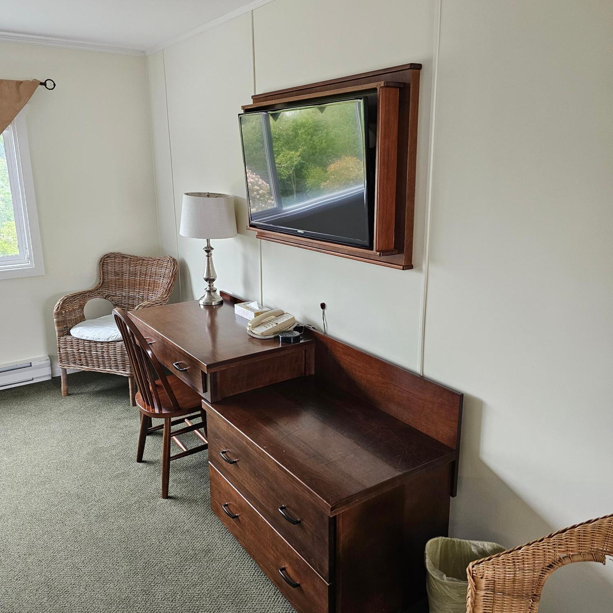 Pacific Rim Motel Ucluelet Dış mekan fotoğraf